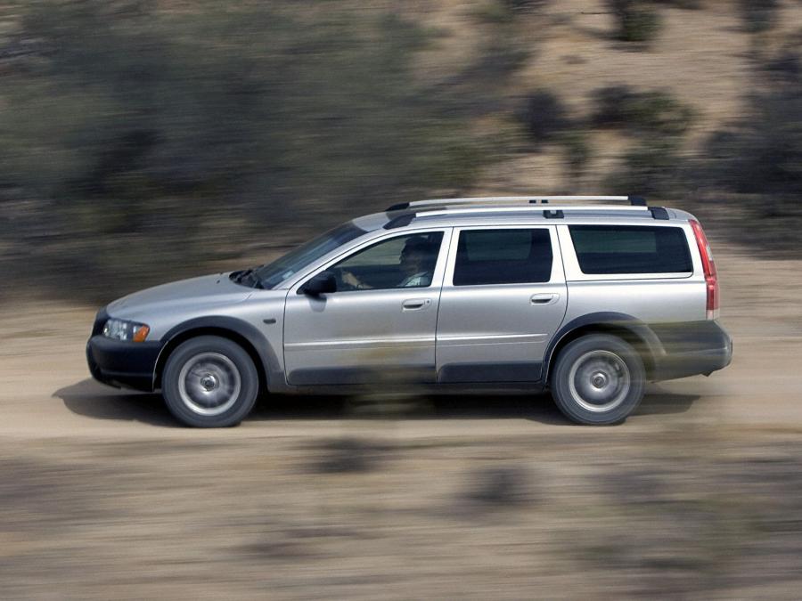 Volvo XC70 2005 года  (US) (фото 18 из 30)
